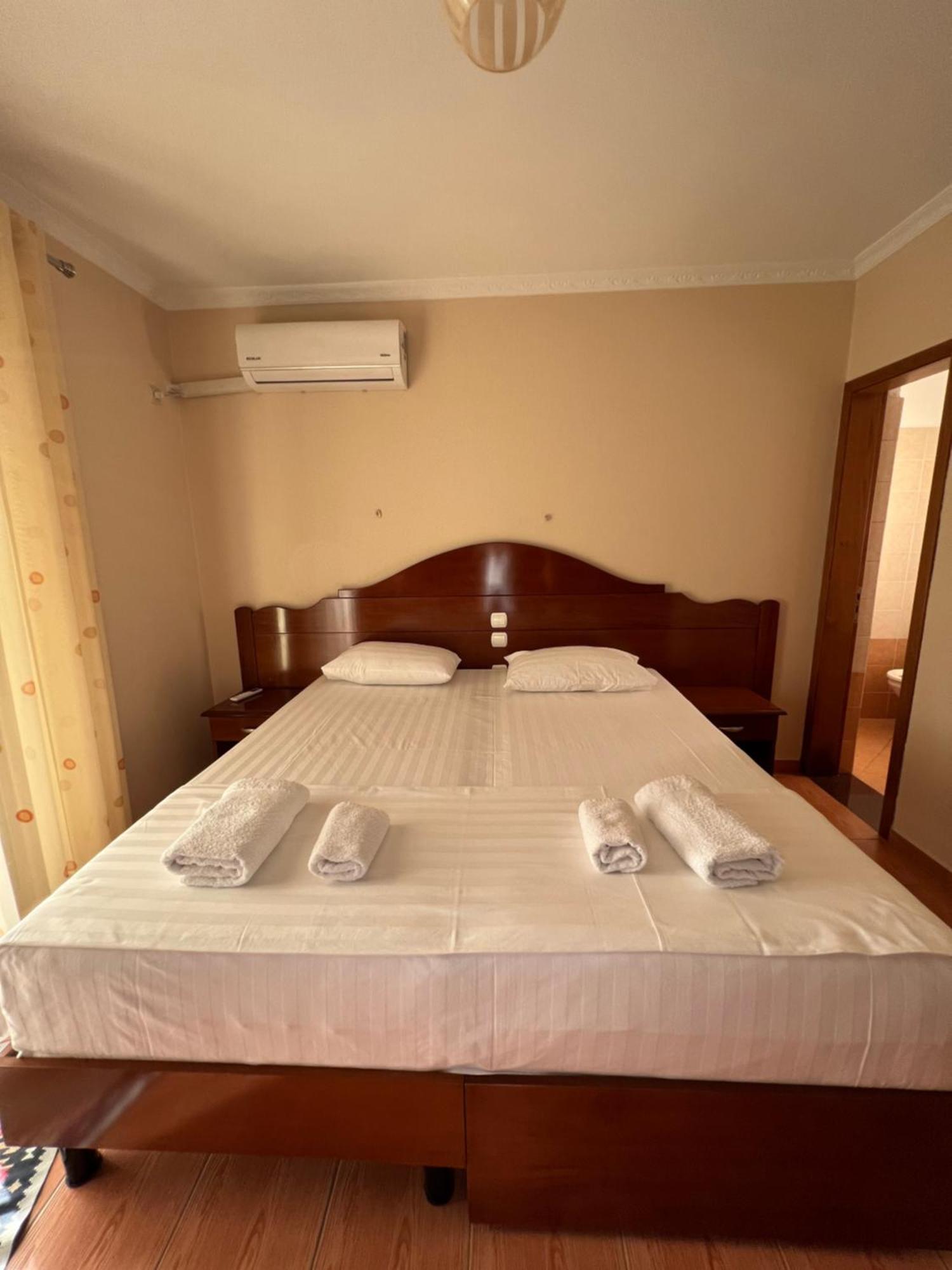 Villa Mirjan Sarandë 外观 照片