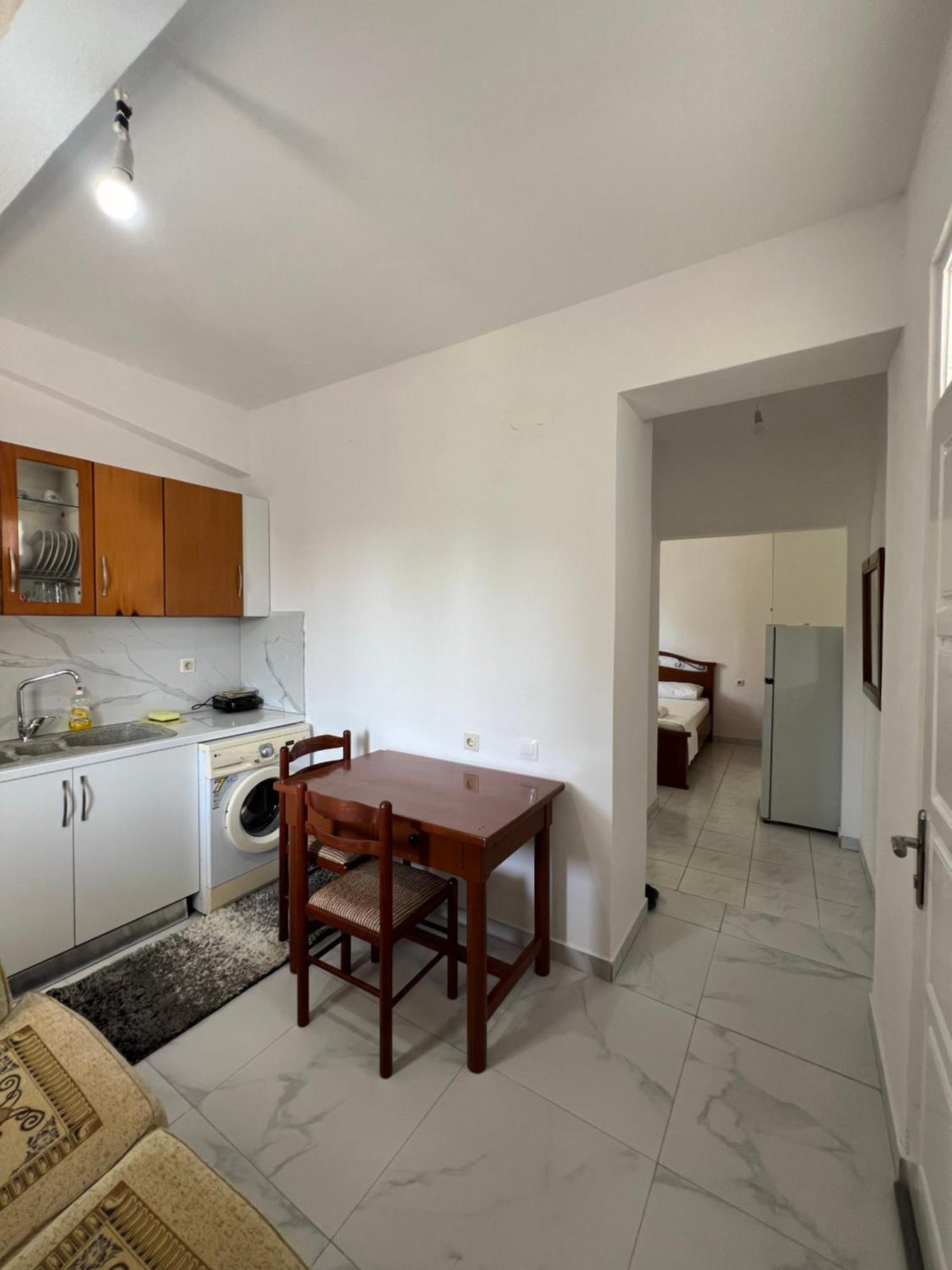 Villa Mirjan Sarandë 外观 照片