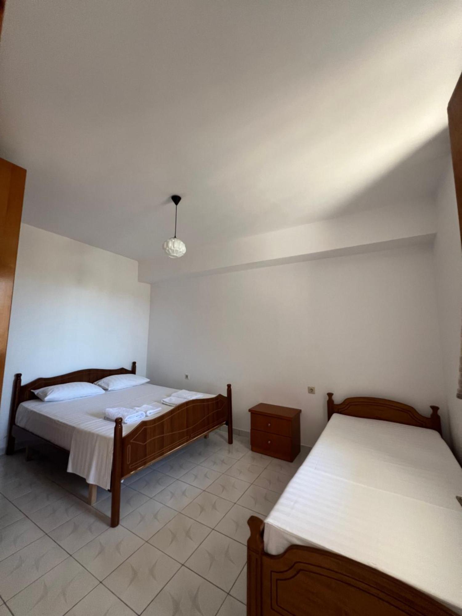 Villa Mirjan Sarandë 外观 照片