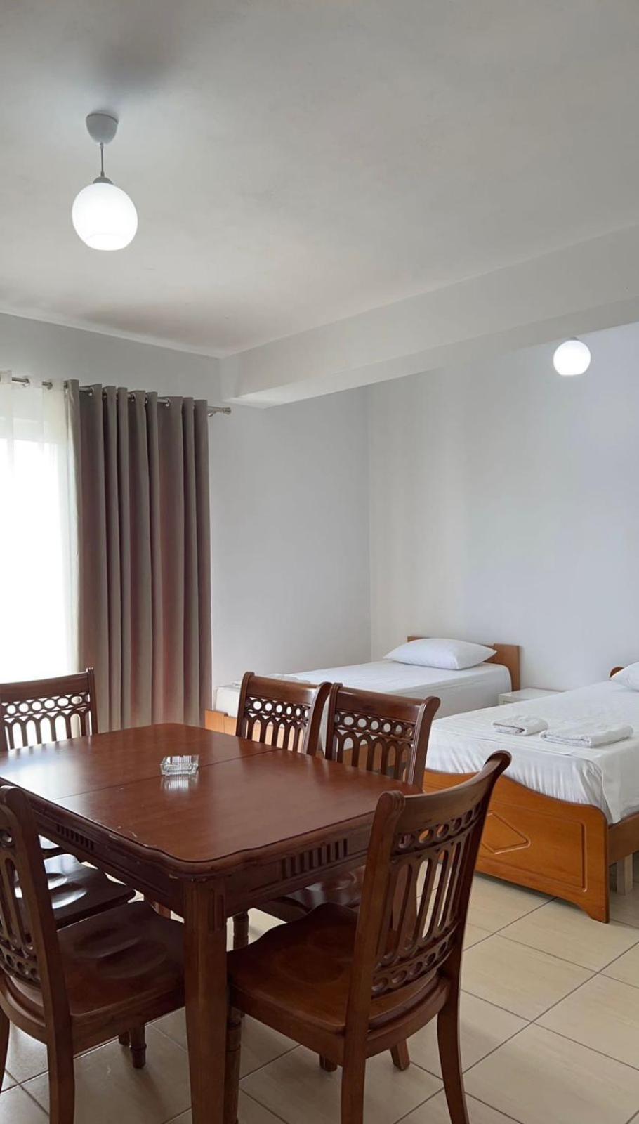 Villa Mirjan Sarandë 外观 照片