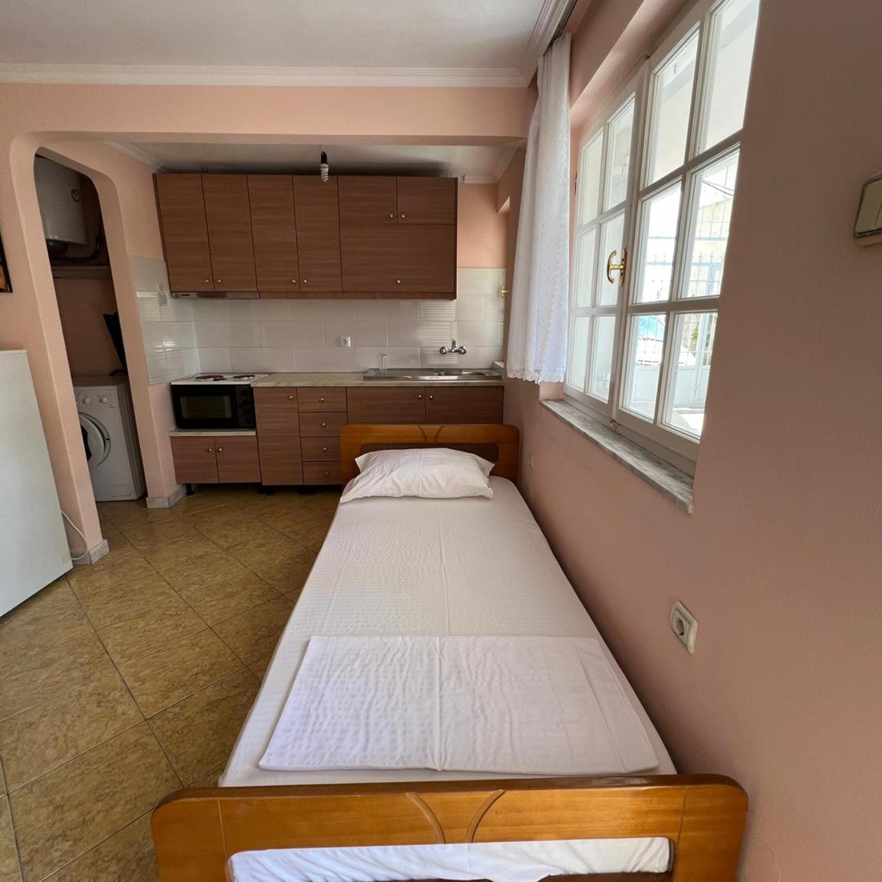 Villa Mirjan Sarandë 外观 照片