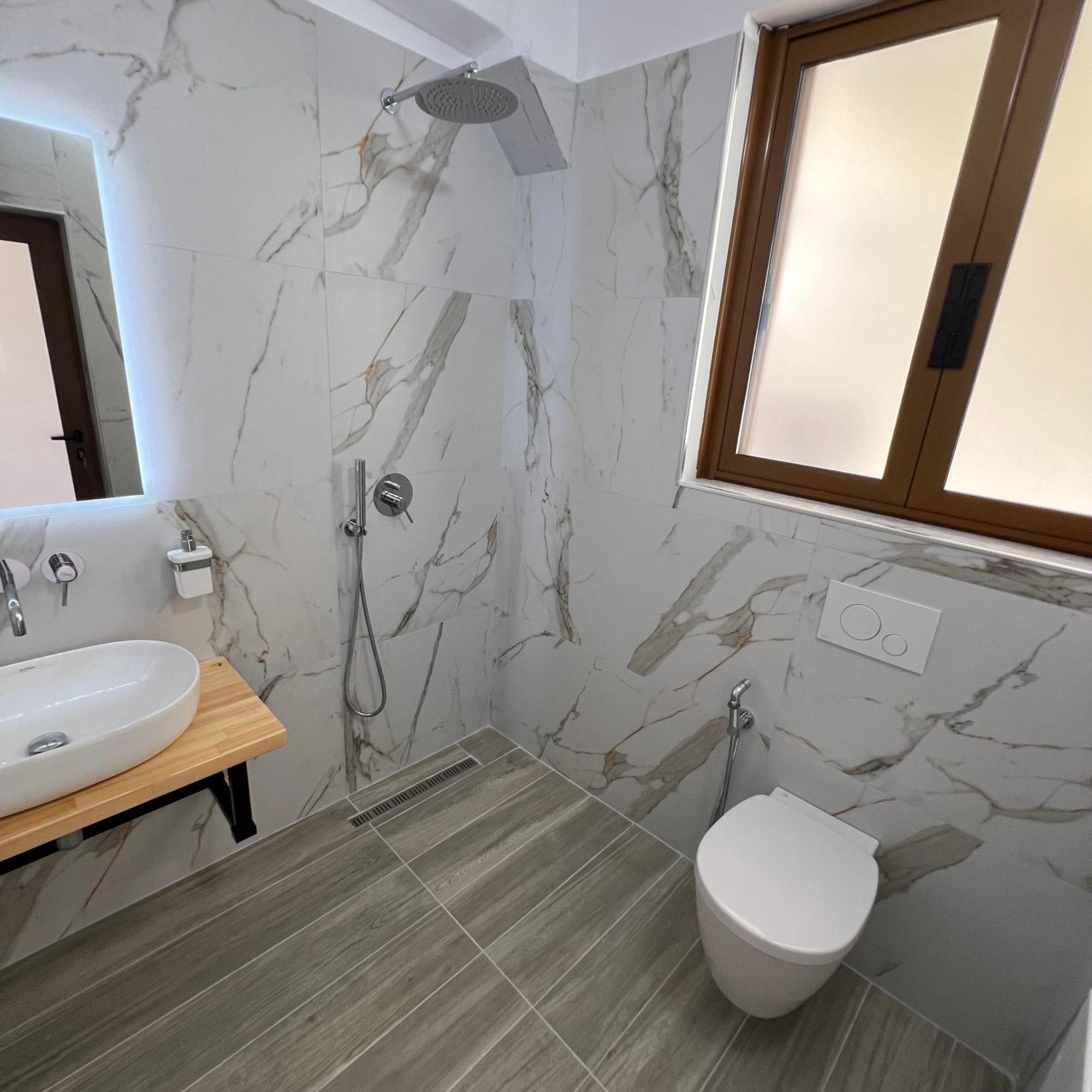 Villa Mirjan Sarandë 外观 照片