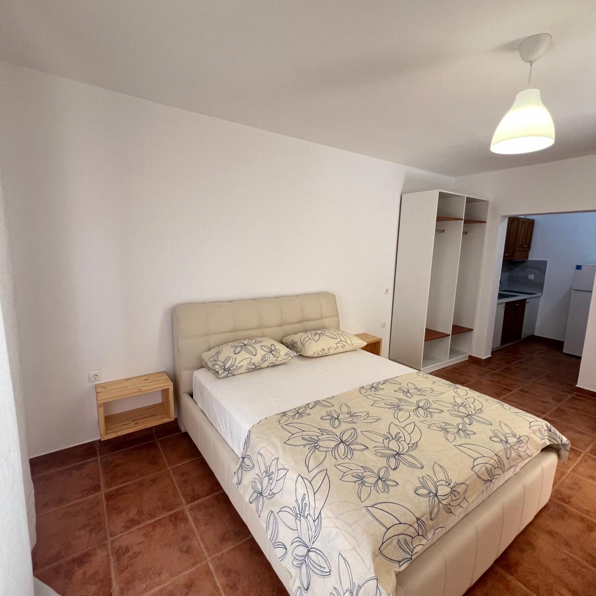 Villa Mirjan Sarandë 外观 照片